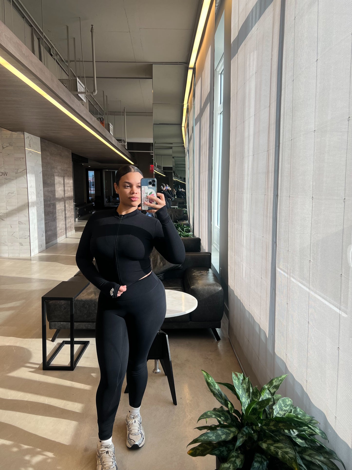 The Onyx Bloom Leggings