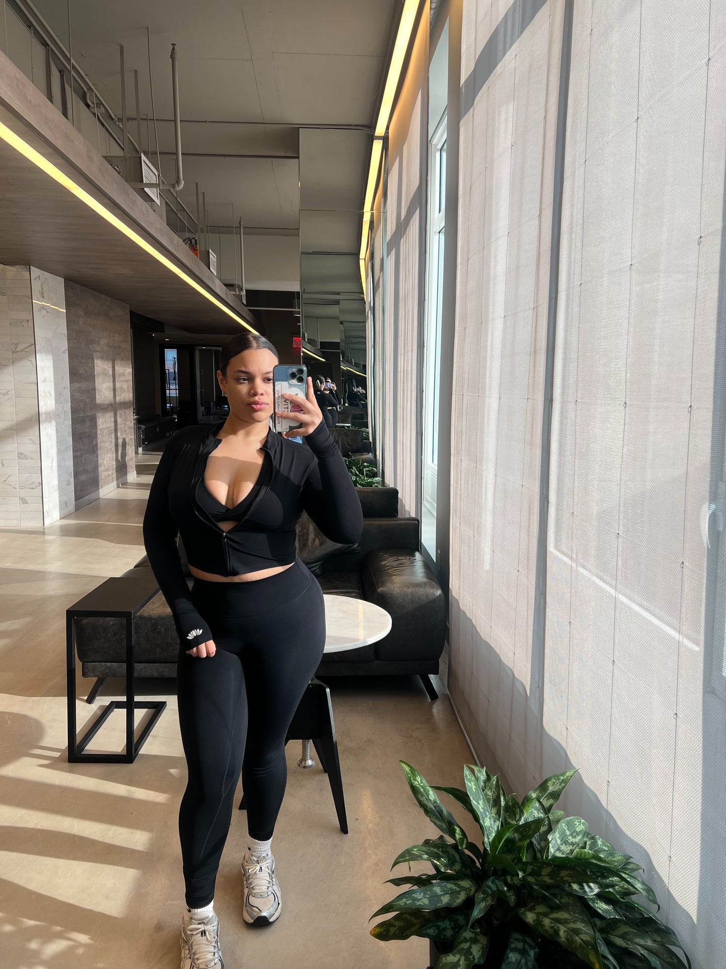 The Onyx Bloom Leggings