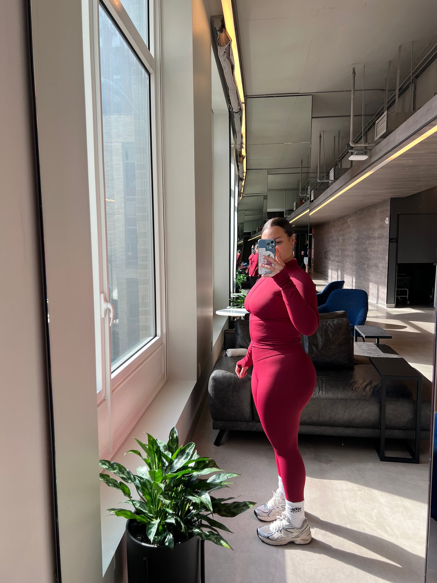 The Red Water Lily Leggings