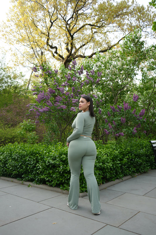 The Aura Bloom Yoga Pants
